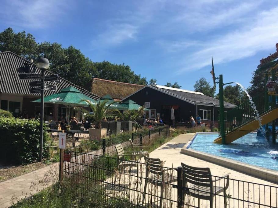 Camping De Pallegarste Chalet 119 Marienberg Εξωτερικό φωτογραφία