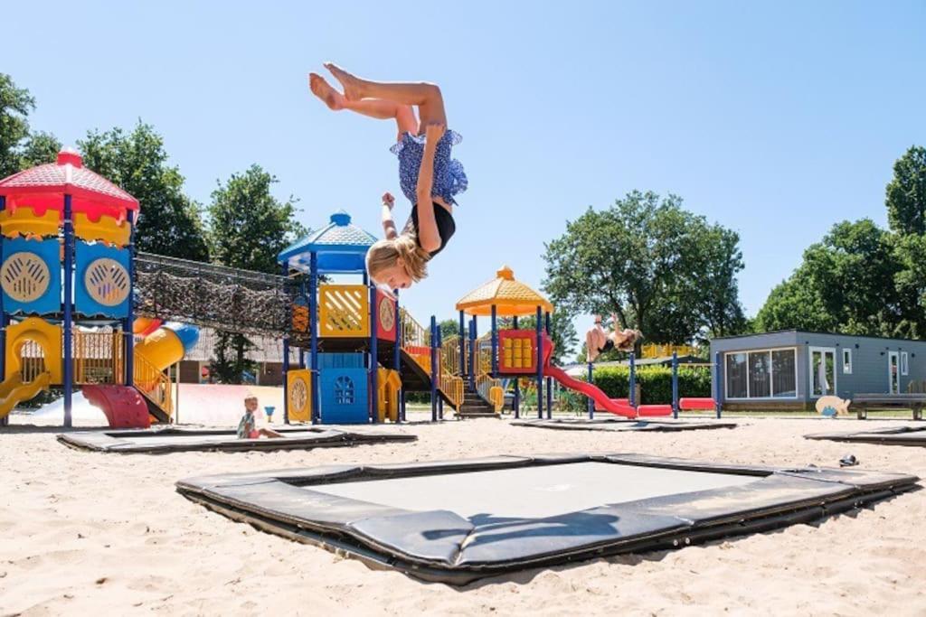 Camping De Pallegarste Chalet 119 Marienberg Εξωτερικό φωτογραφία